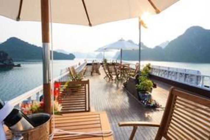 Halong Bay Aloha Cruises