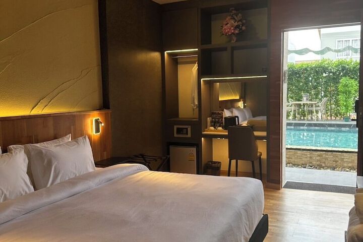 Room 4 of 21
