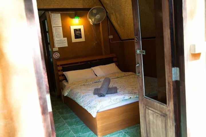 Room 27 of 75