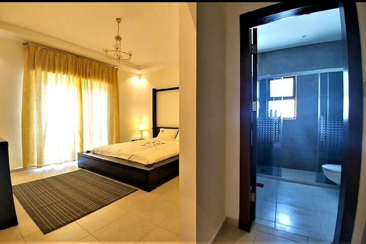 Room 2 of 127