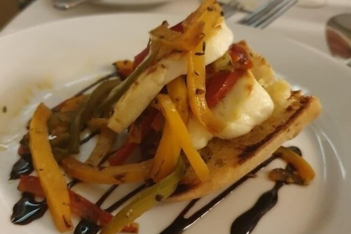 Dining 54 of 74
