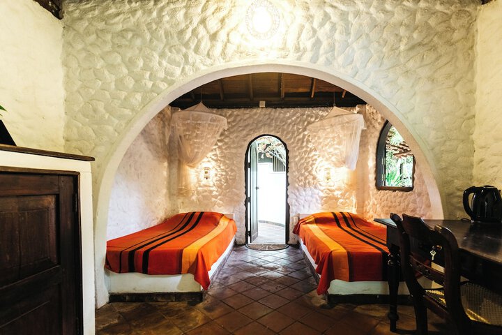 Room 8 of 39