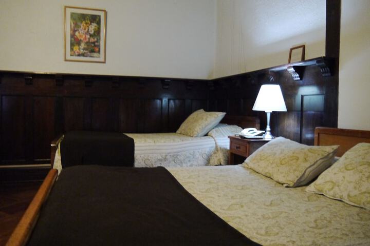 Room 12 of 44