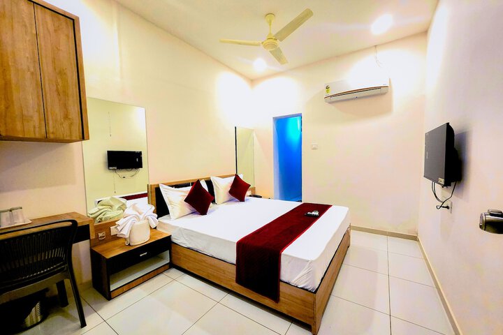 Room 15 of 40