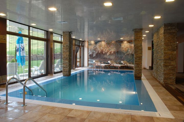 Pool 58 of 94