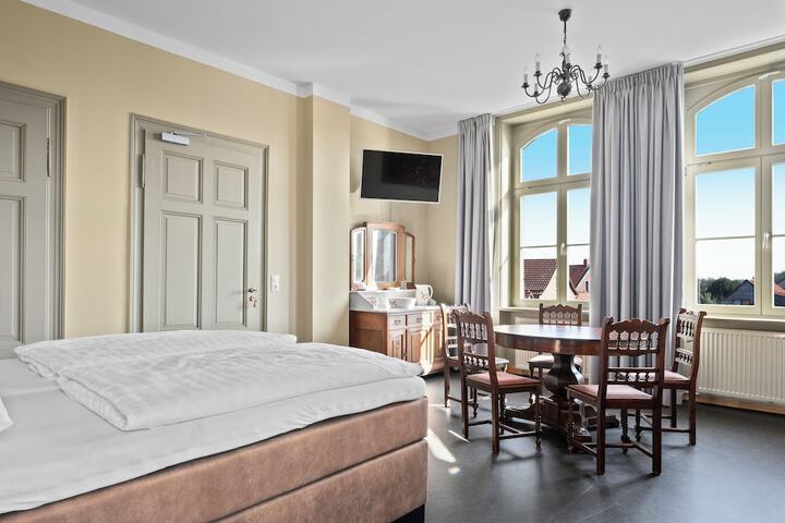 Room 15 of 39