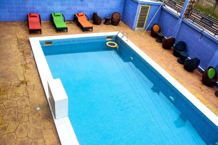 Pool 19 of 59