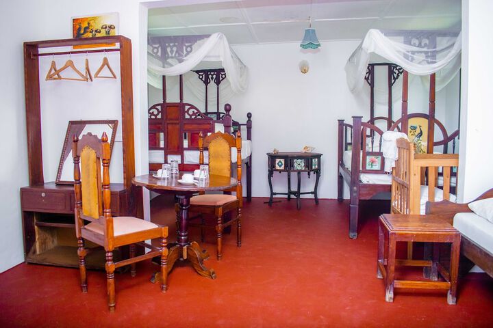 Room 9 of 89