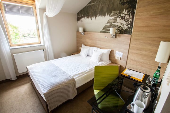 Room 20 of 64