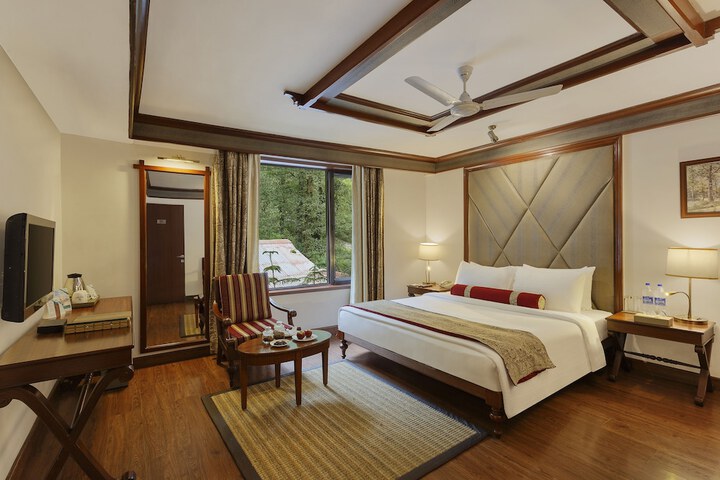 Room 16 of 36