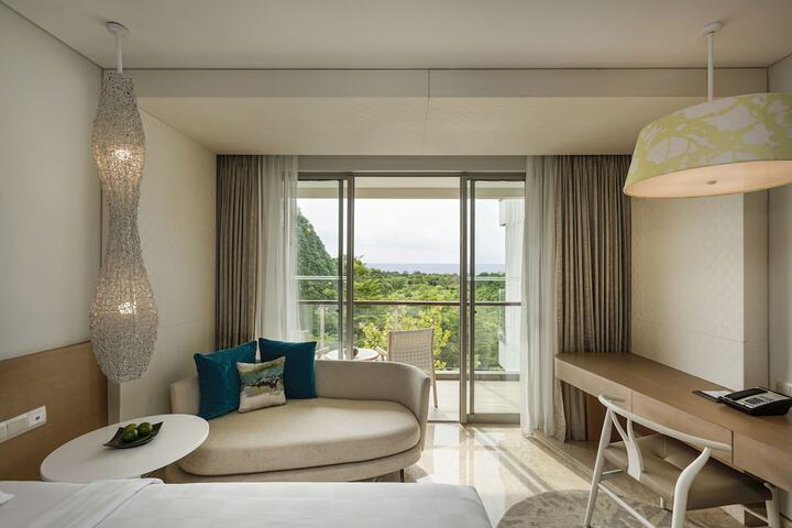 Room 20 of 204
