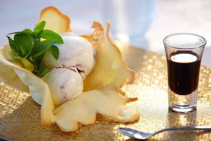 Dining 36 of 72
