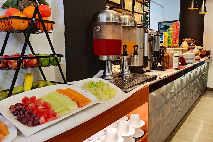 Breakfast/Coffee Service 19 of 23