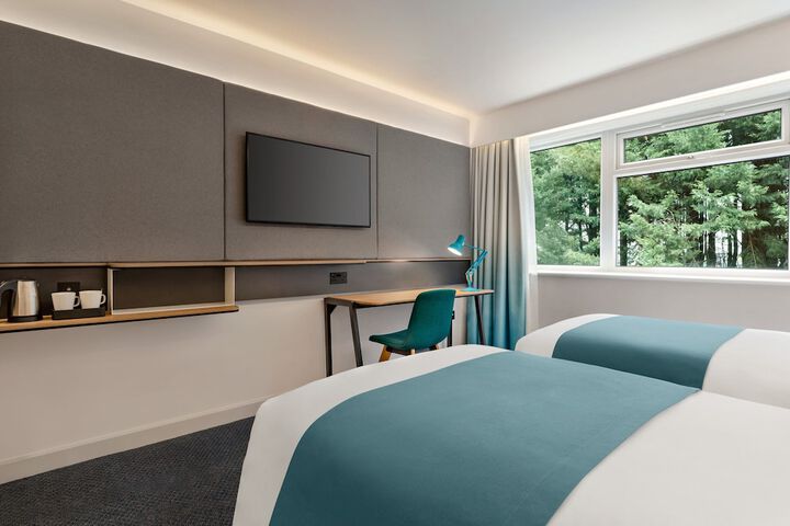 Room 16 of 73
