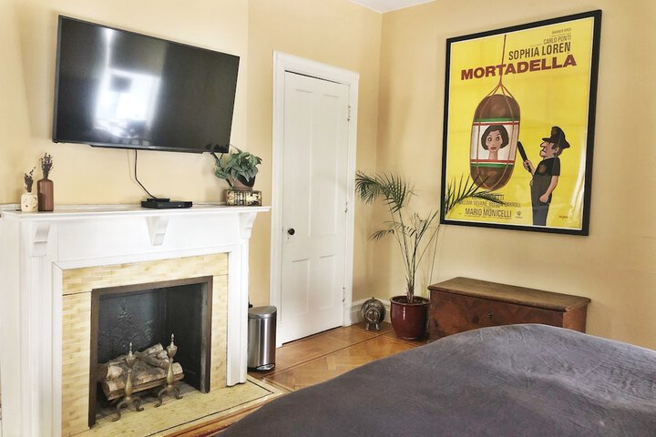Room 8 of 31