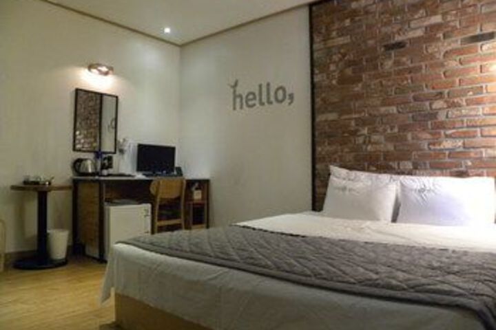 Room 36 of 53