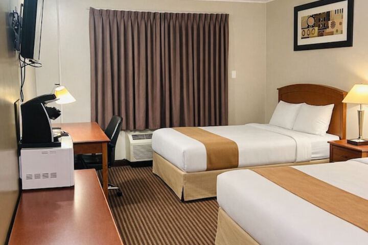 Room 7 of 15