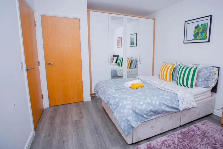 Room 2 of 14