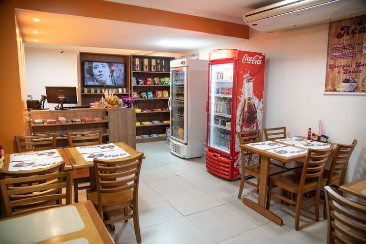 Snack bar