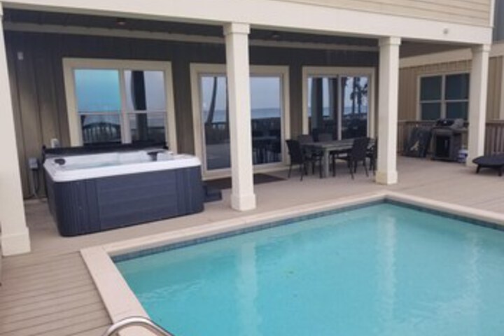 Pool 25 of 43