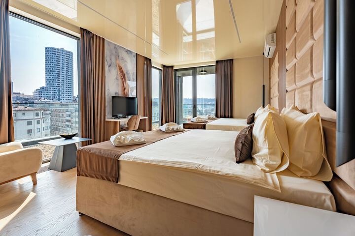 Room 8 of 29