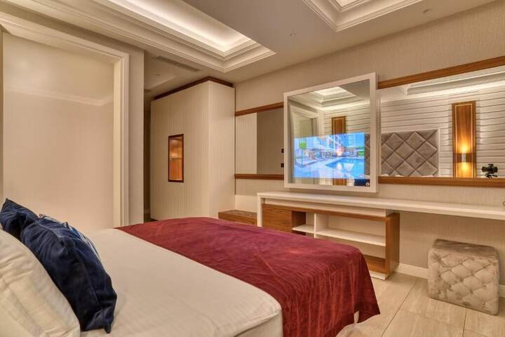 Room 10 of 44