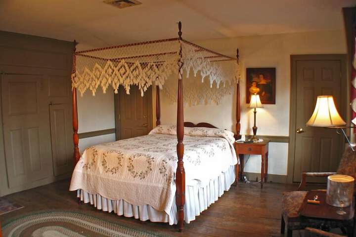 Room 2 of 13