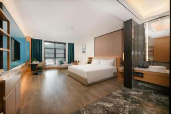 Room 21 of 23