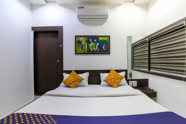 Room 7 of 23