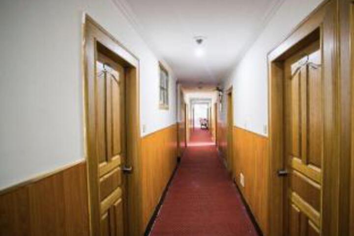 Overpass Hotel