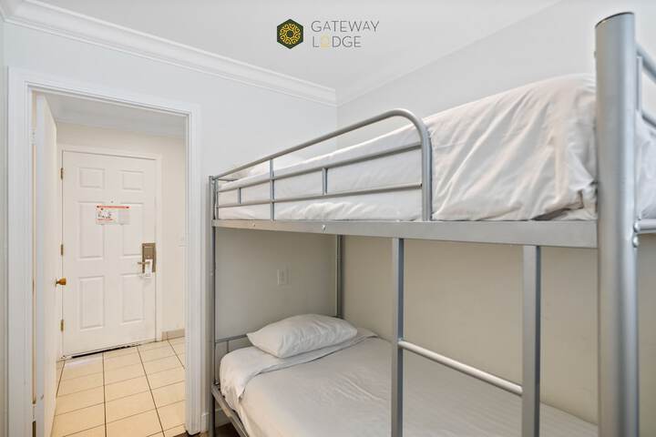 Classic 2 Double Beds (8 of 18)