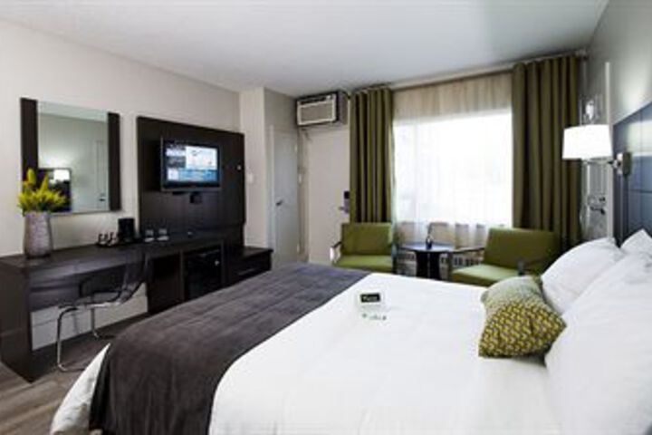 Room 8 of 22