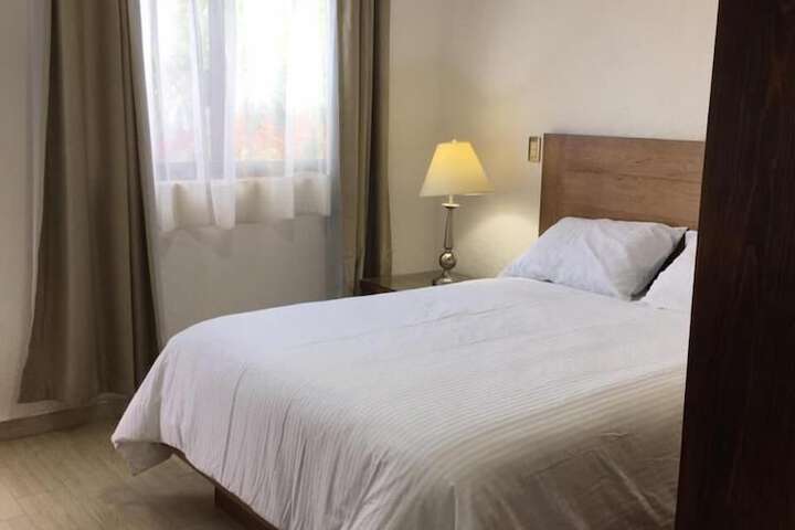 Room 4 of 52