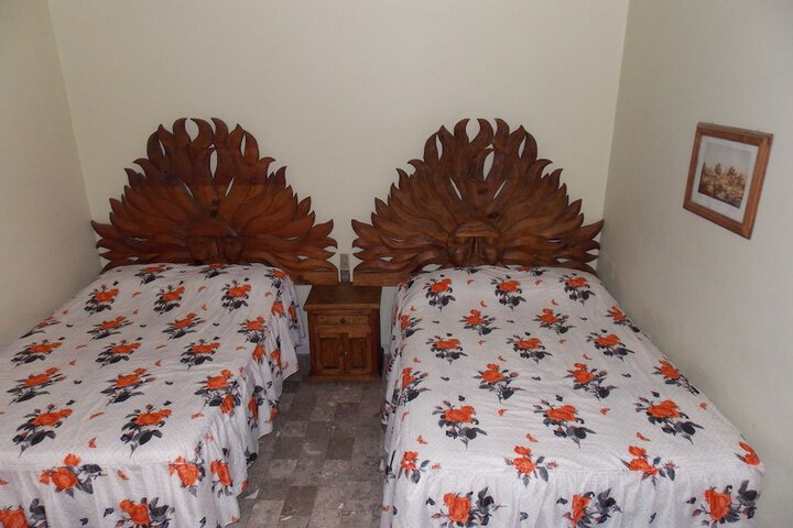 Room 2 of 6
