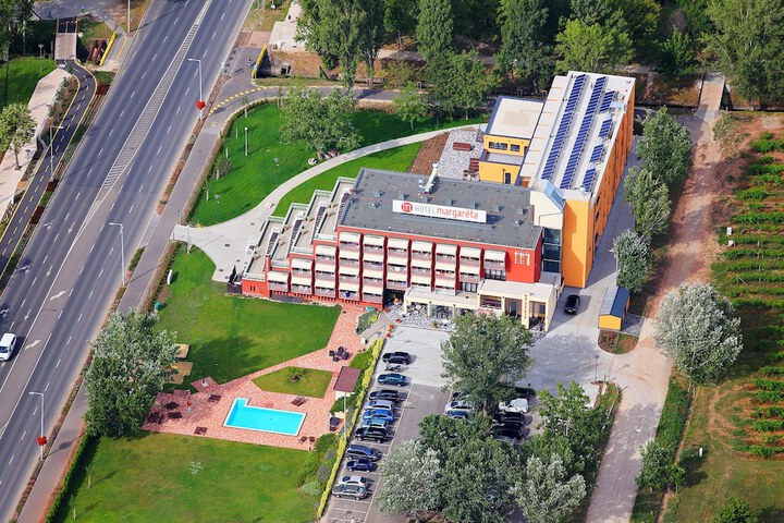 Hotel 69 of 81