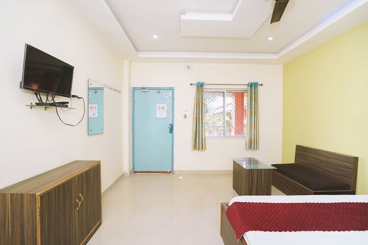 Room 8 of 25