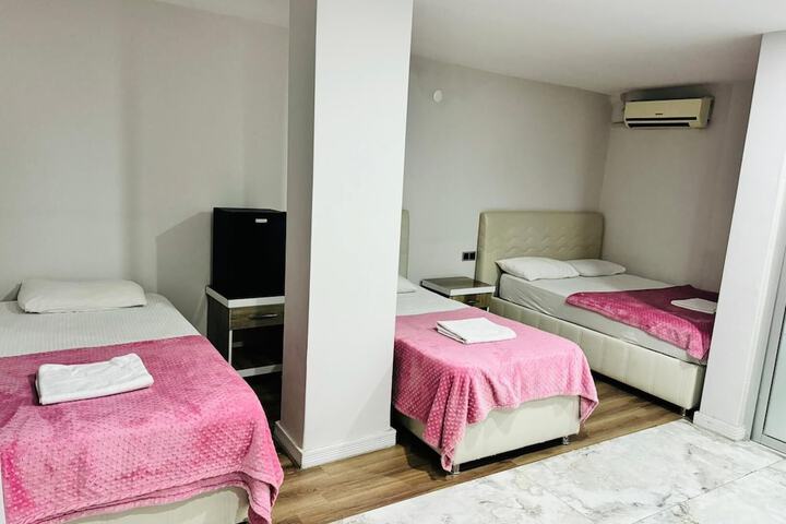 Room 22 of 40