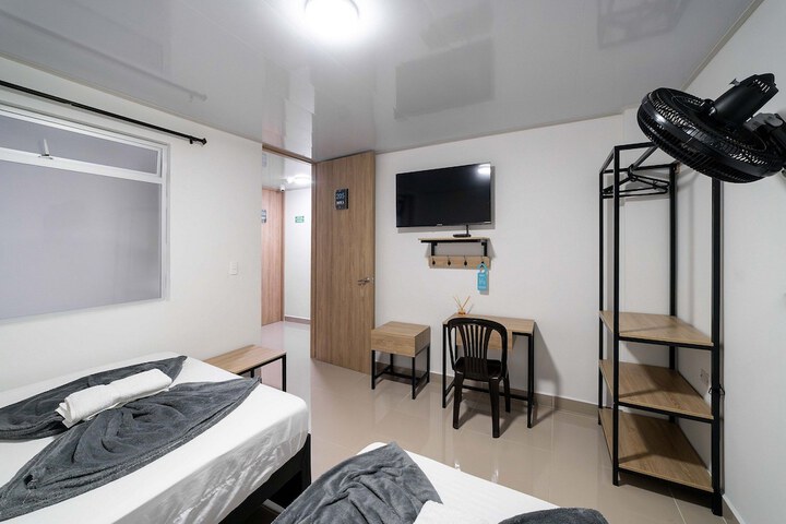 Room 11 of 122