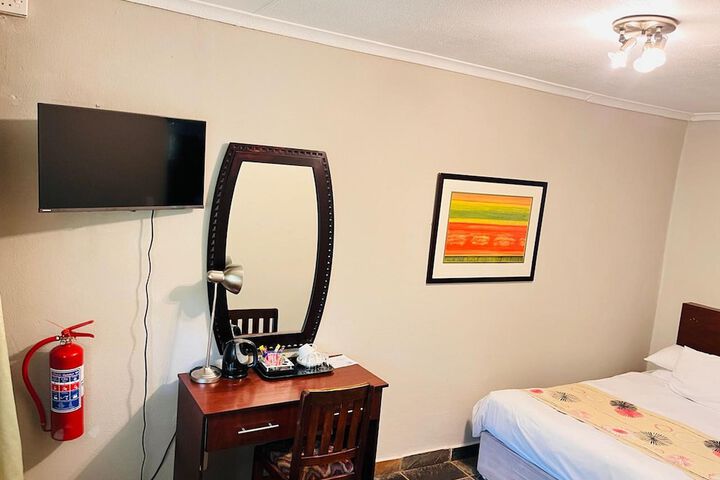 Room 71 of 275