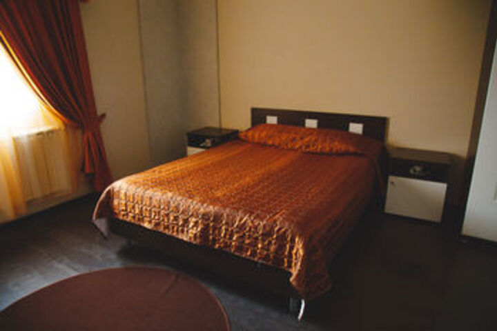 Room 22 of 49