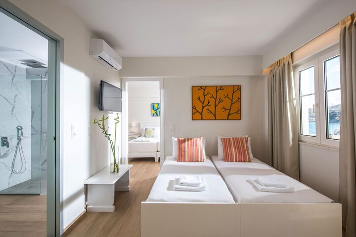 Room 8 of 44