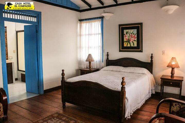 Room 7 of 33