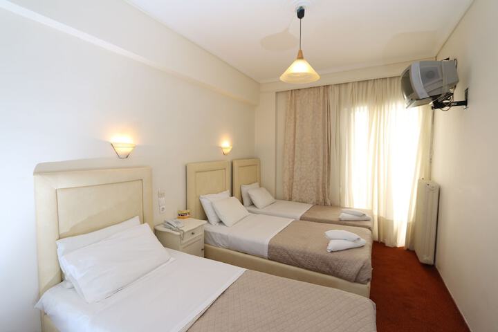 Room 16 of 29