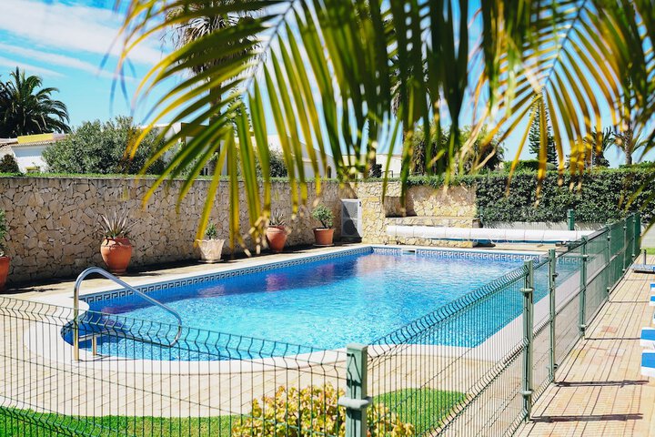 Pool 65 of 128