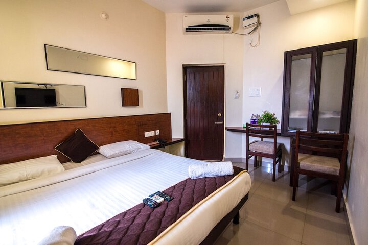 Room 10 of 25