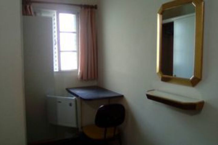 Room 26 of 34