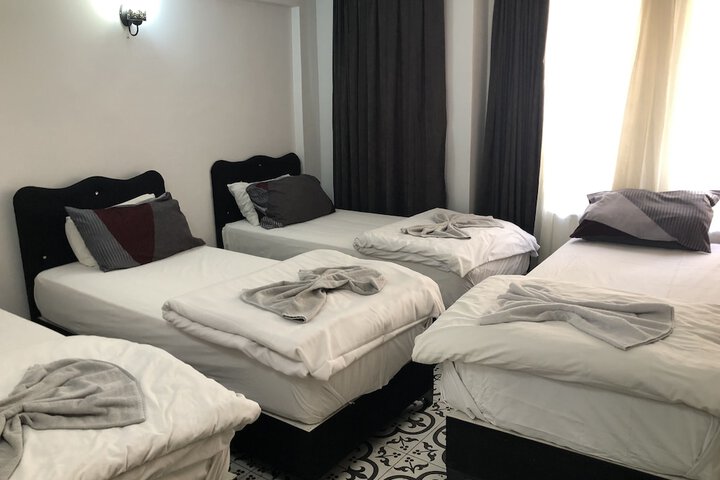 Room 33 of 137