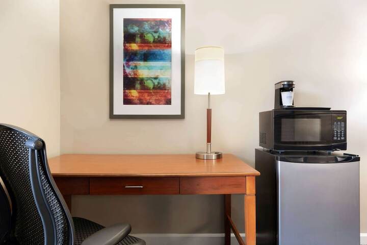 2 Double Beds (9 of 11)