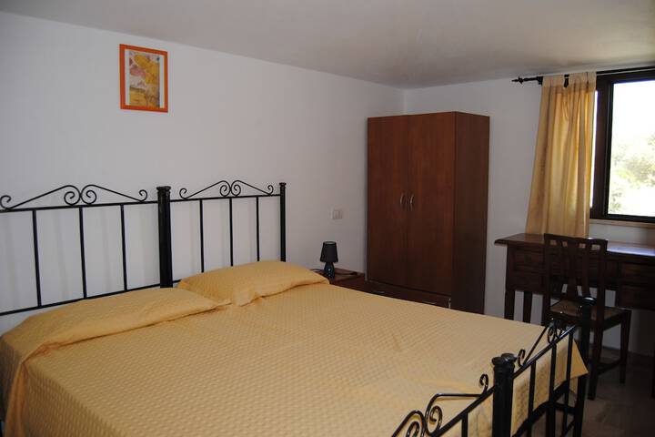 Room 13 of 17