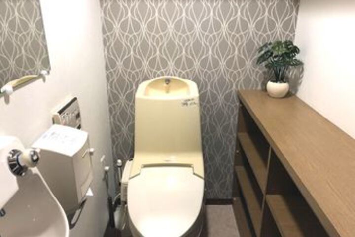 Room 12 of 115